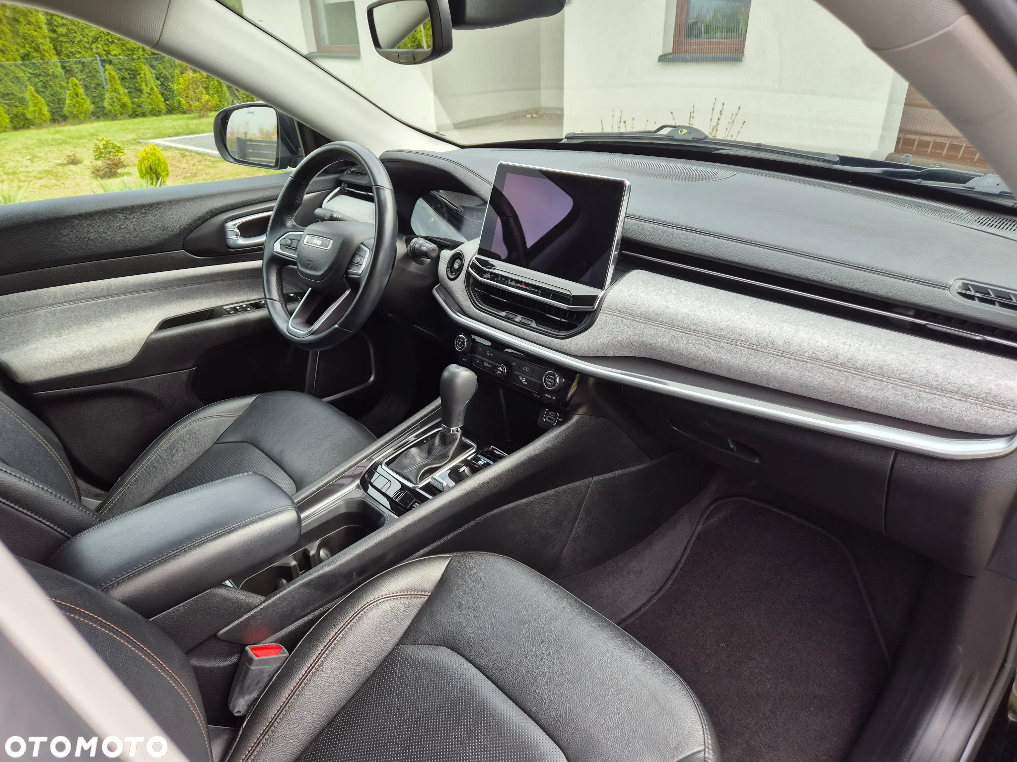 Jeep Compass - 11