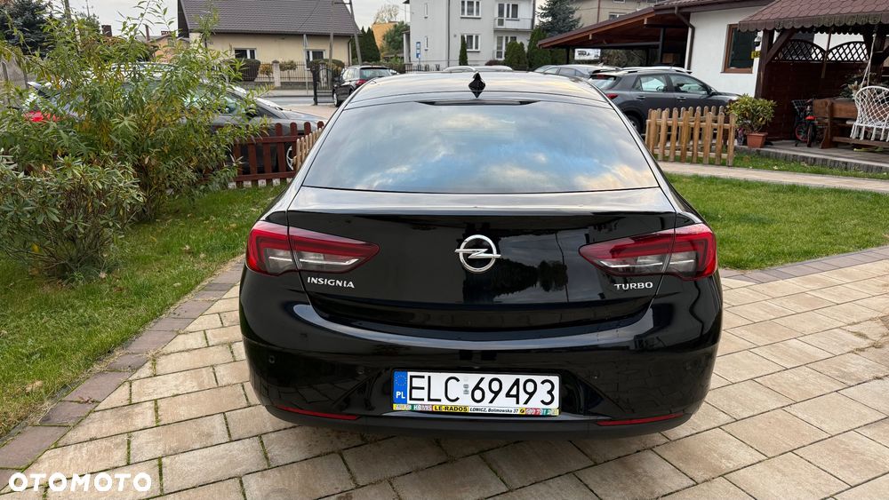 Opel Insignia - 17