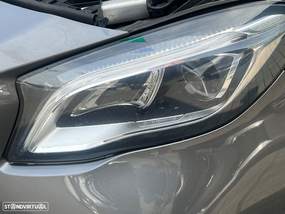 Mercedes-Benz GLA 200 d Activity Edition - 14