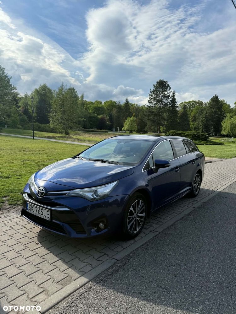 Toyota Avensis - 1