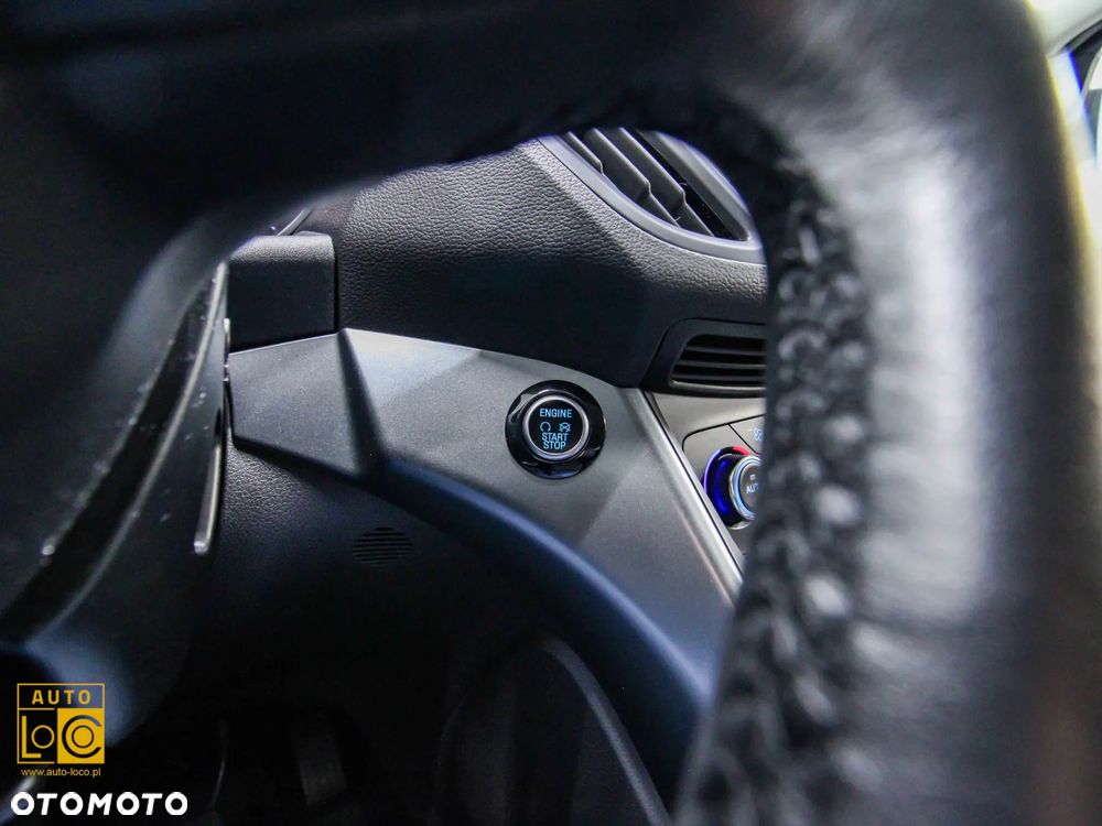 Ford Kuga 1.5 EcoBoost 2x4 Titanium - 30