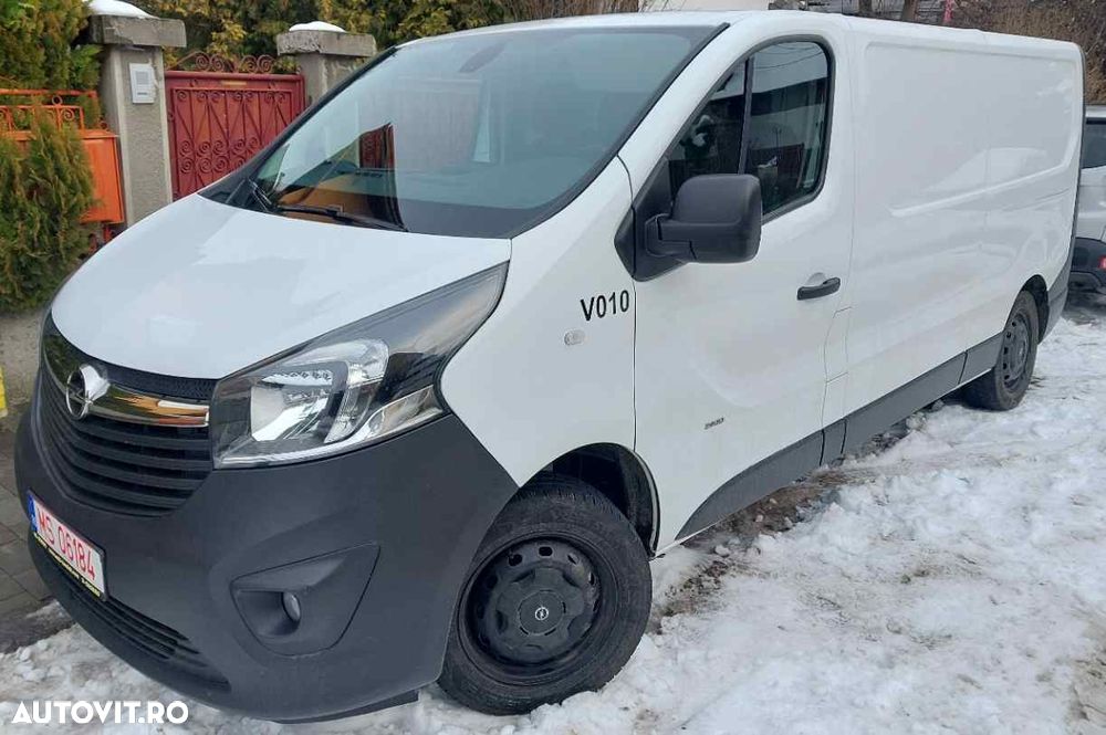 Opel Vivaro - 1