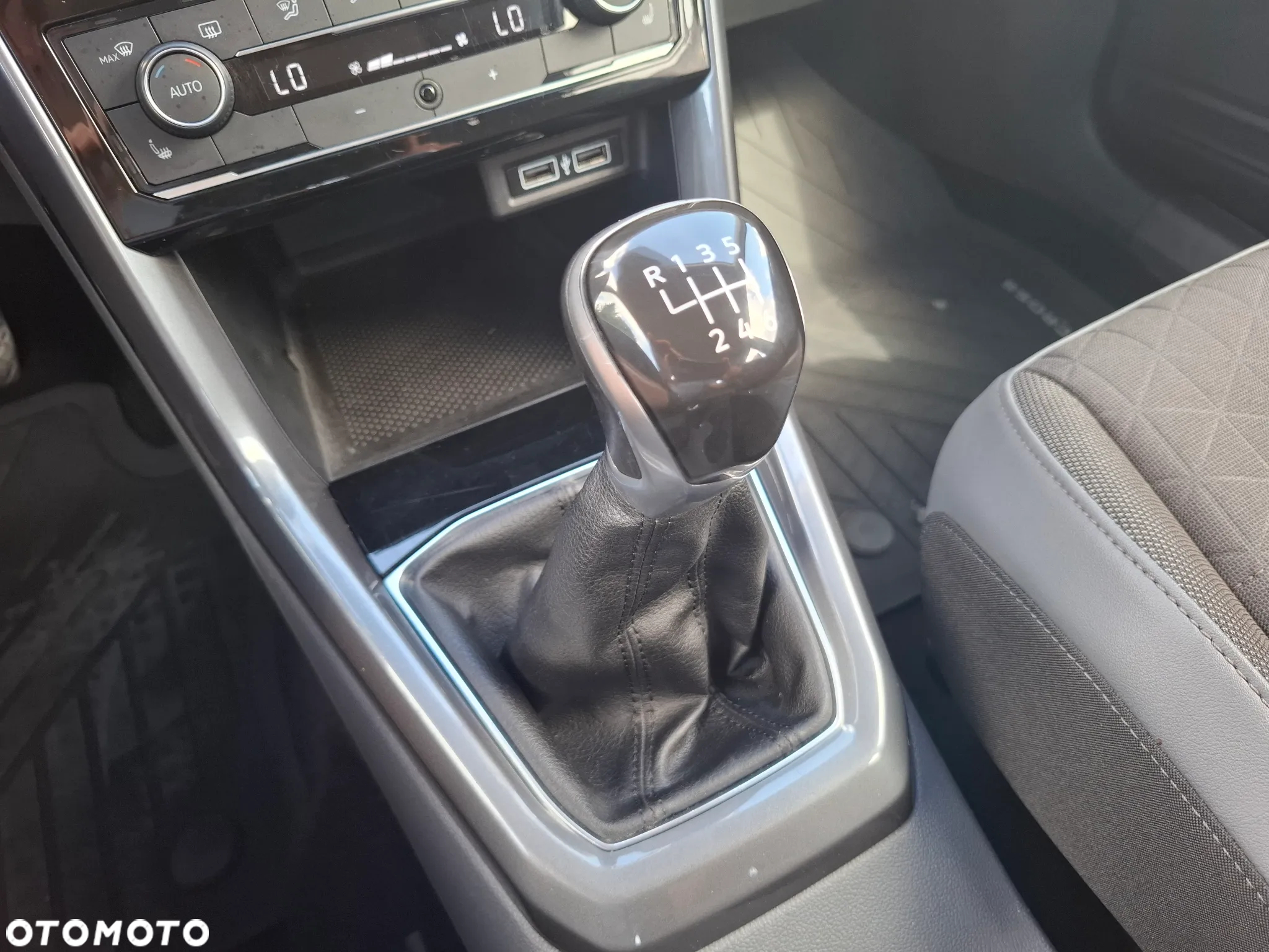 Volkswagen T-Cross 1.0 TSI OPF Life - 25