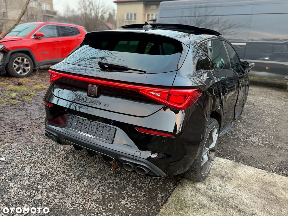 Cupra Leon 2.0 TSI DSG - 4