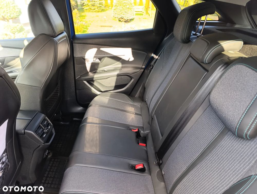 Peugeot 3008 BlueHDi 130 Stop & Start EAT8 Allure - 13