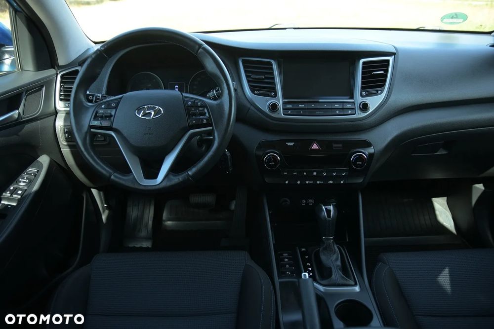 Hyundai Tucson blue 1.7 CRDi 2WD DCT Premium - 29