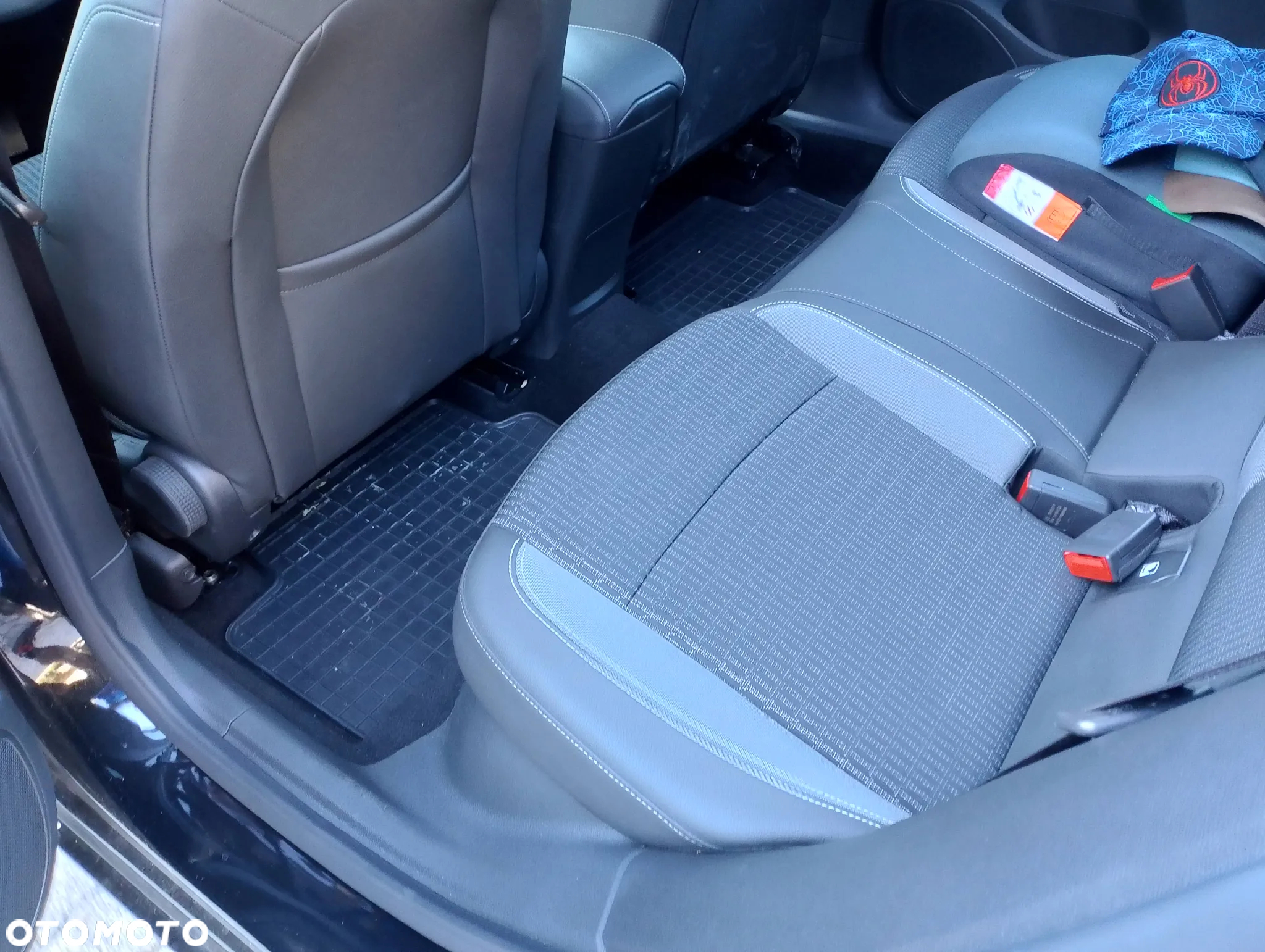Opel Astra V 1.2 T Business Elegance S&S - 17