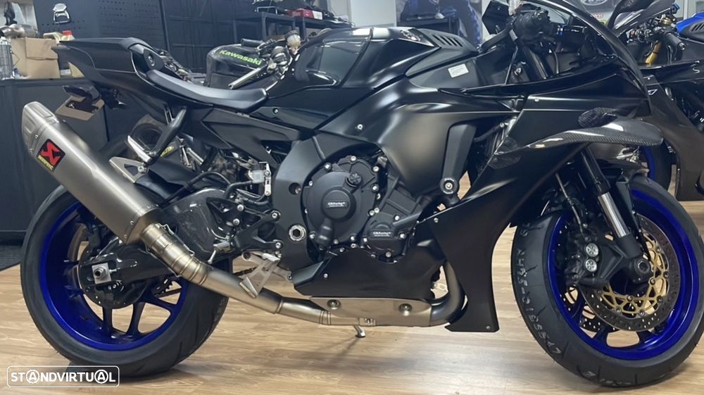 Yamaha YZF R1 - 5