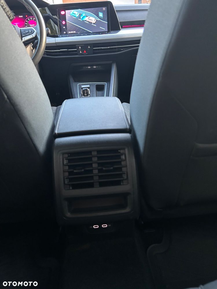 Volkswagen Golf 1.0 eTSI Life DSG - 9