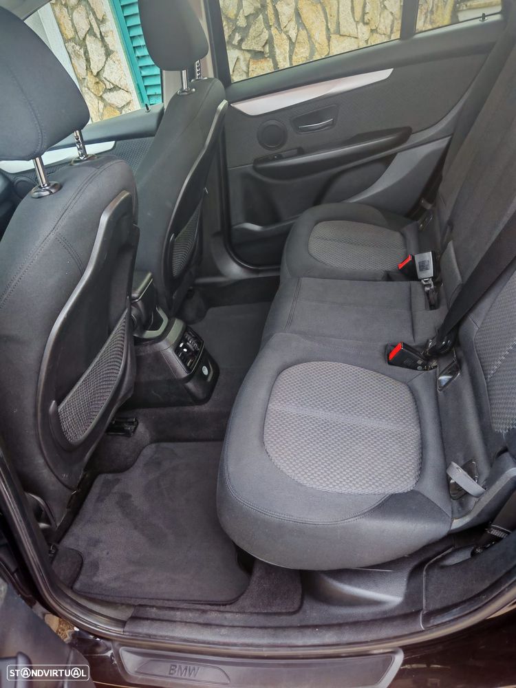 BMW 216 Gran Tourer d - 8