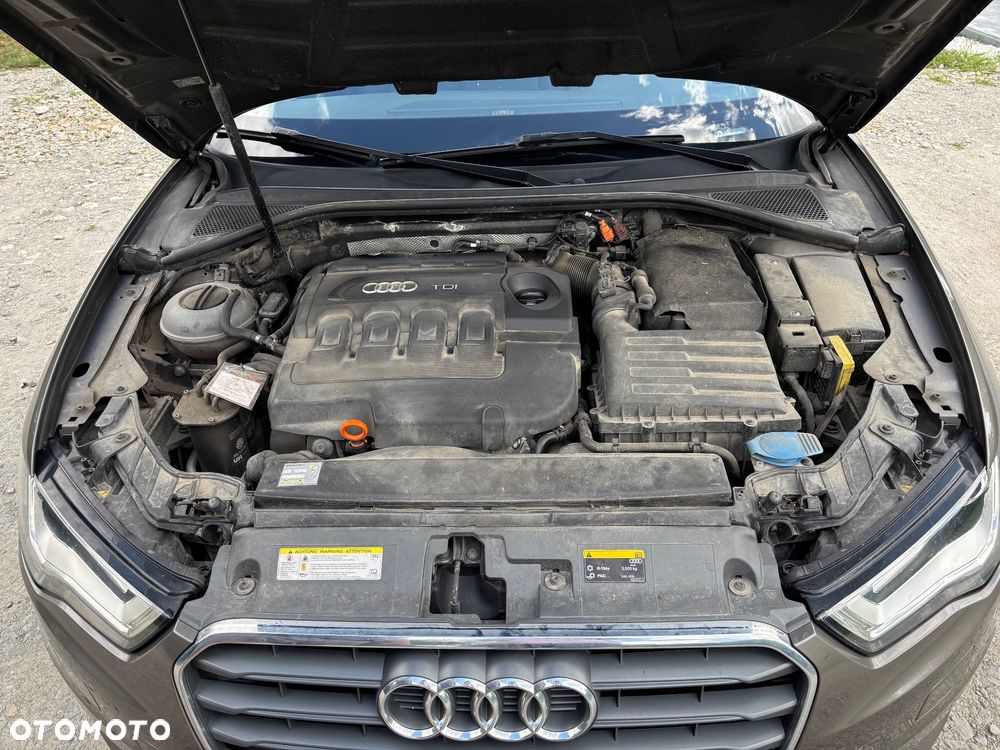 Audi A3 Sportback 1.6 TDI DPF Ambition - 10