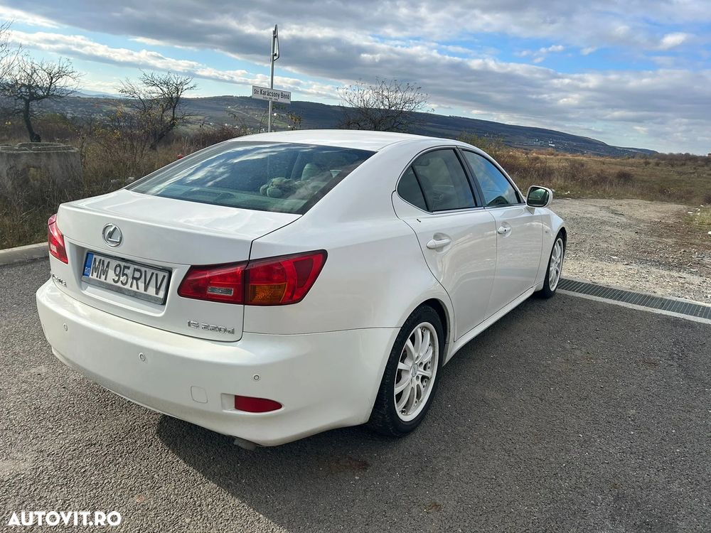 Lexus Seria IS 220d - 4