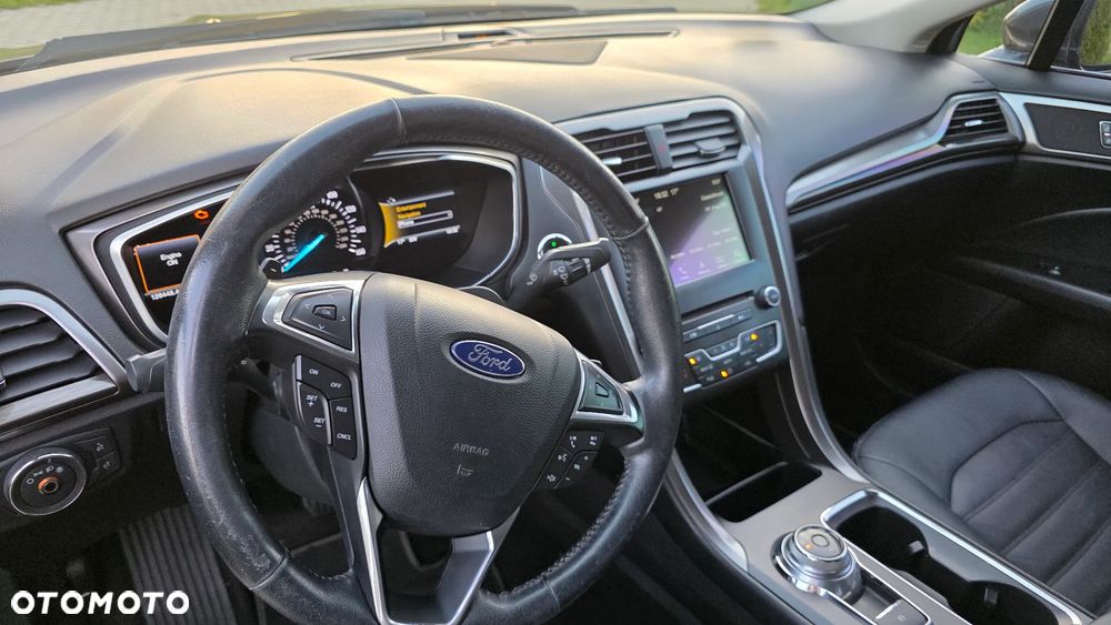 Ford Fusion 2.0 EcoBoost Titanium - 11