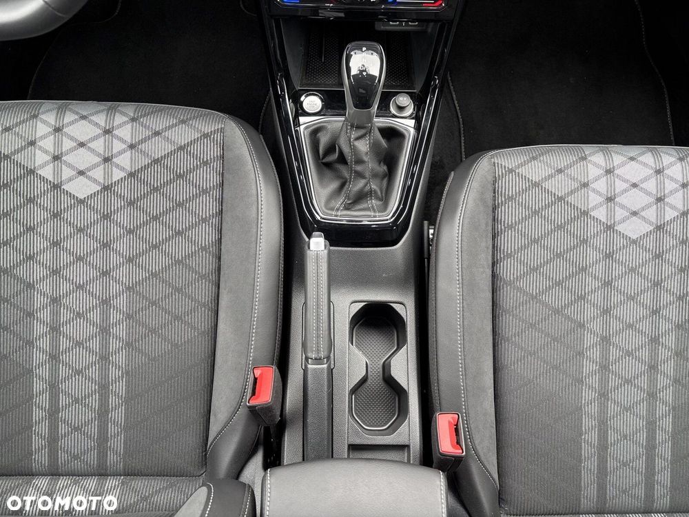 Volkswagen T-Cross - 30