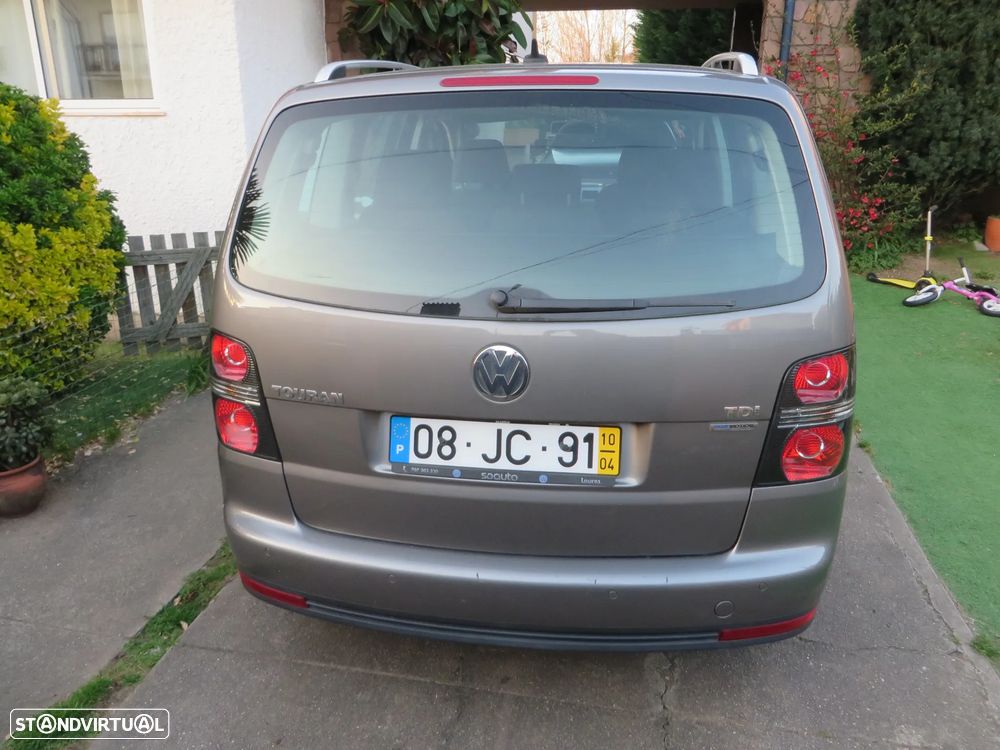VW Touran 1.9 TDi Conceptl BlueM. 7L - 9
