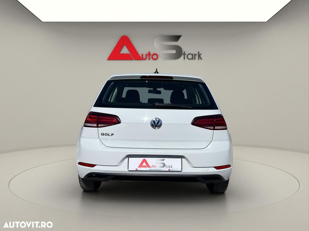 VOLKSWAGEN Golf 2020 — imagine 6