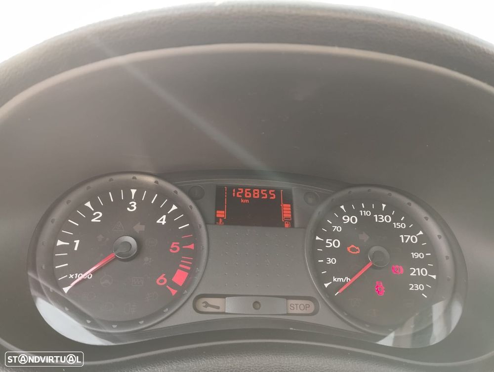 Renault Clio 1.5 dCi Auto-Escola - 1