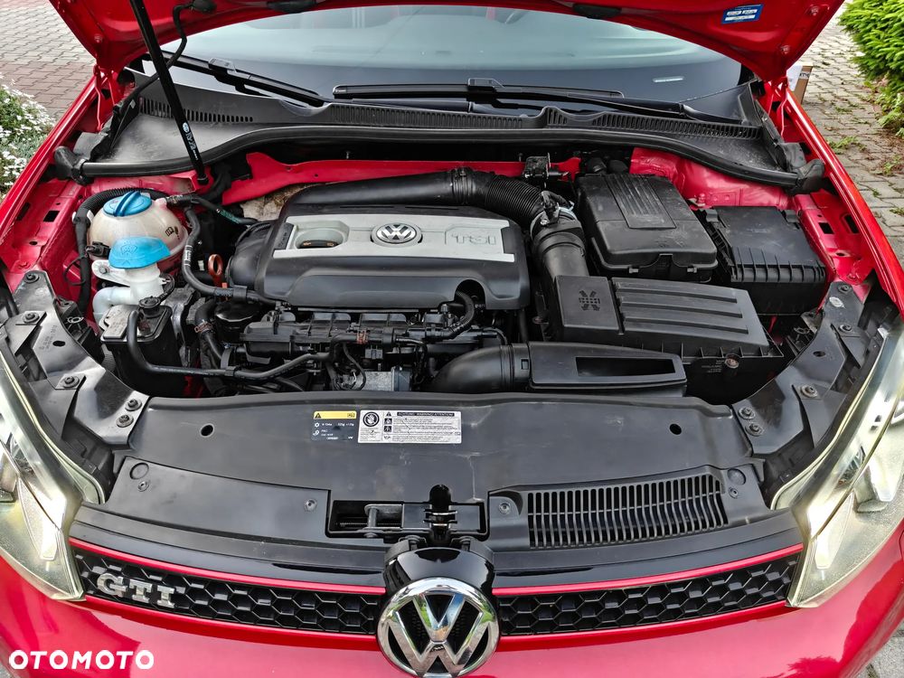 Volkswagen Golf 2.0 GTI adidas - 15