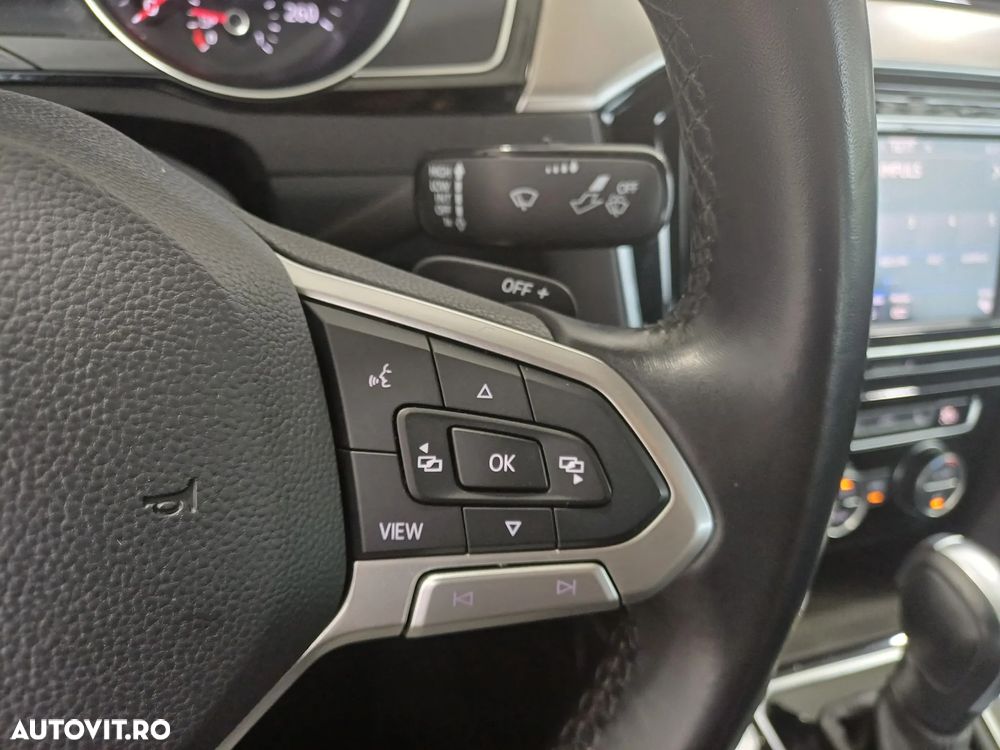 Volkswagen Passat 2.0 TDI DSG Highline - 13