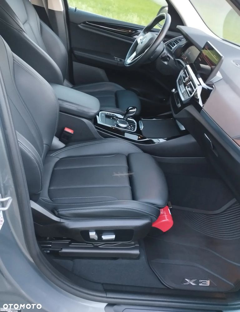BMW X3 xDrive30e - 19