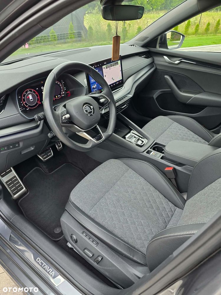 Skoda Octavia 2.0 TDI Sportline DSG - 7