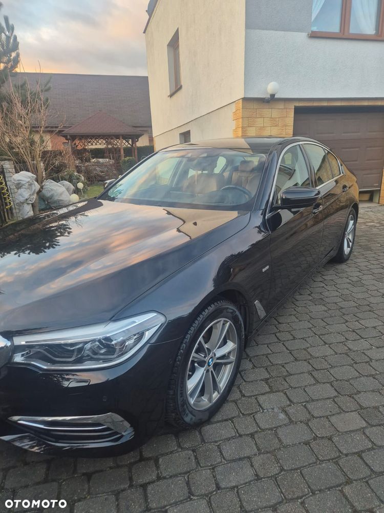 BMW Seria 5 530i xDrive Luxury Line - 1
