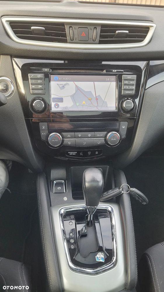 Nissan Qashqai 1.6 dCi Xtronic 360 - 24