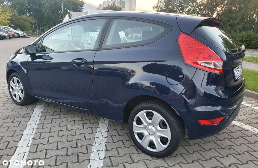Ford Fiesta 2012 photo 3