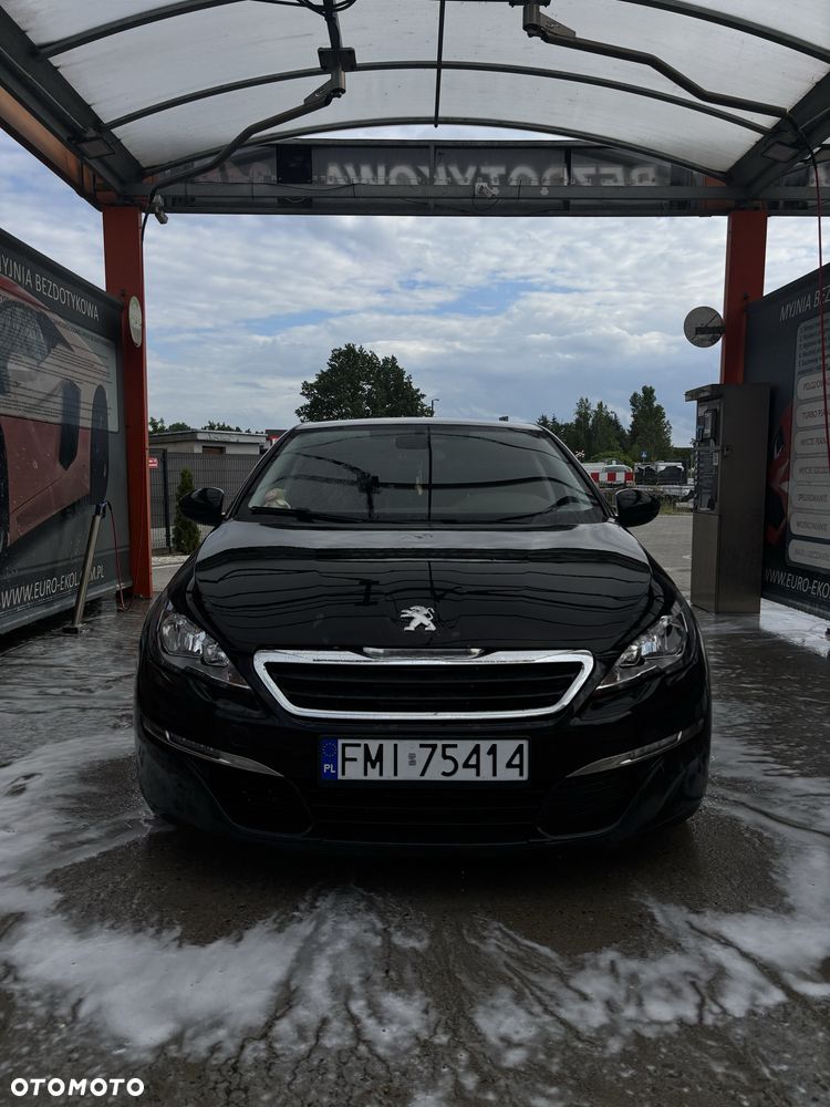 Peugeot 308 - 1