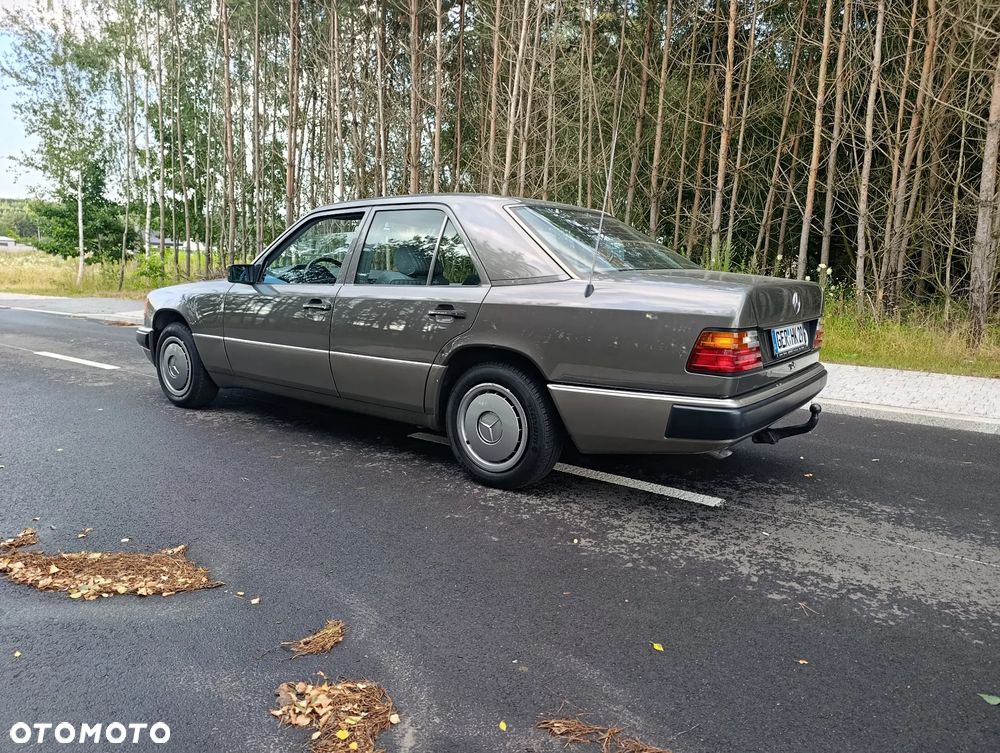Mercedes-Benz W124 (1984-1993) - 3