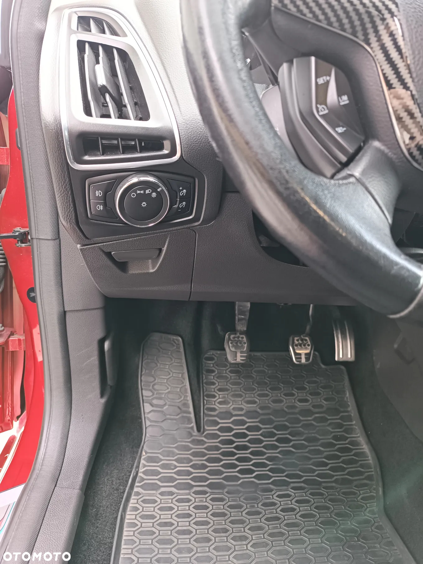 Ford Focus - 14