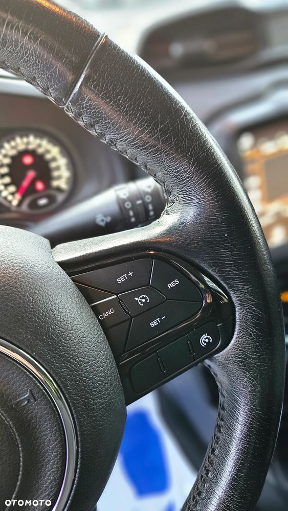 Jeep Renegade 1.3 T-GDI Automatik Longitude - 18