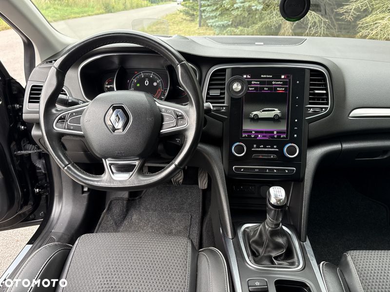 Renault Megane ENERGY TCe 130 BOSE EDITION - 26