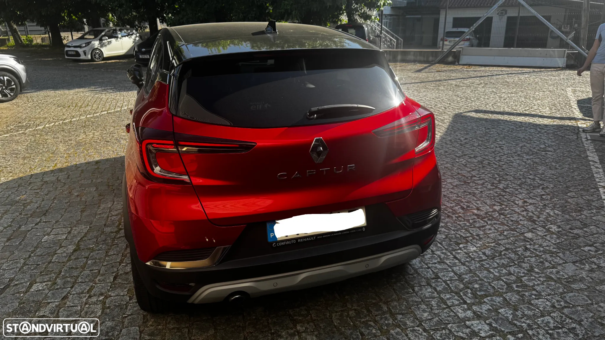 Renault Captur 1.0 TCe Exclusive - 2