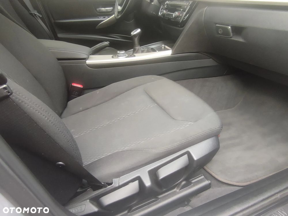 BMW Seria 3 320d - 7