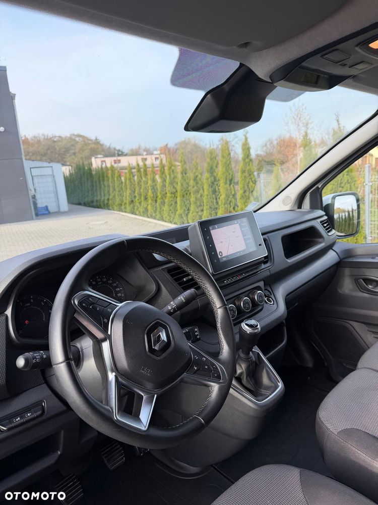 Renault Trafic - 27