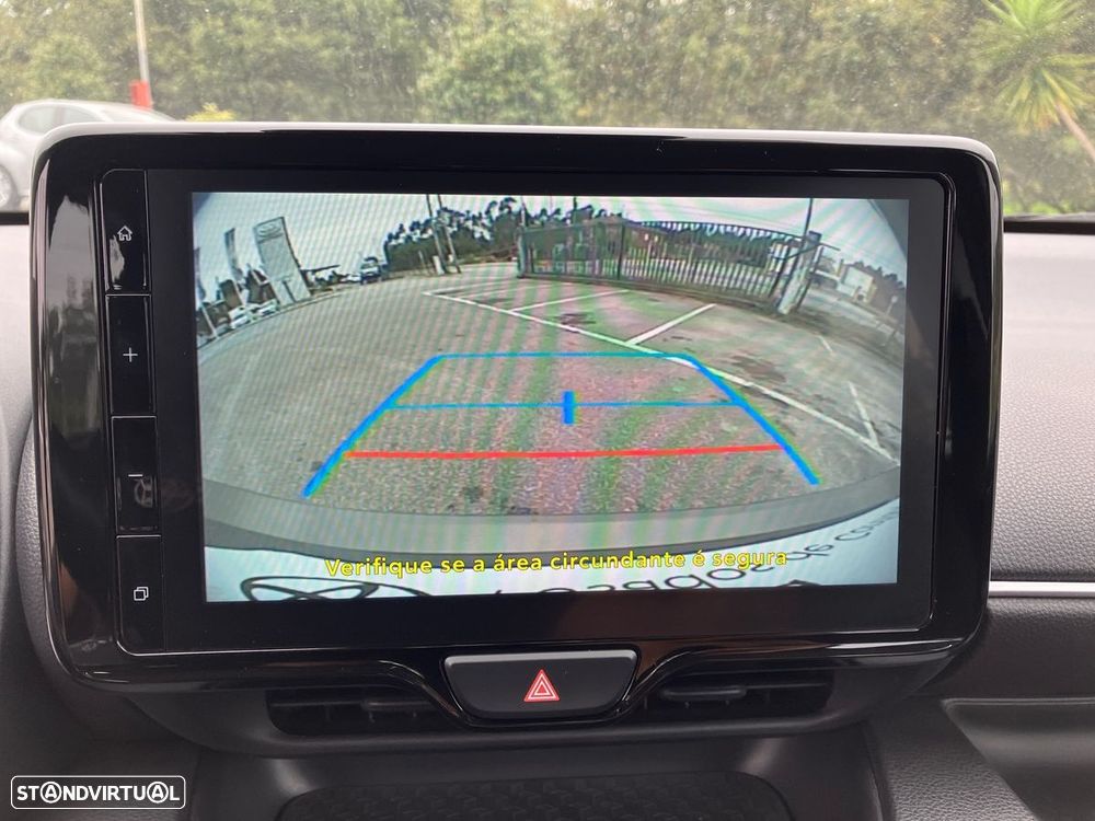 Toyota Yaris 1.5 HDF Comfort Plus - 26