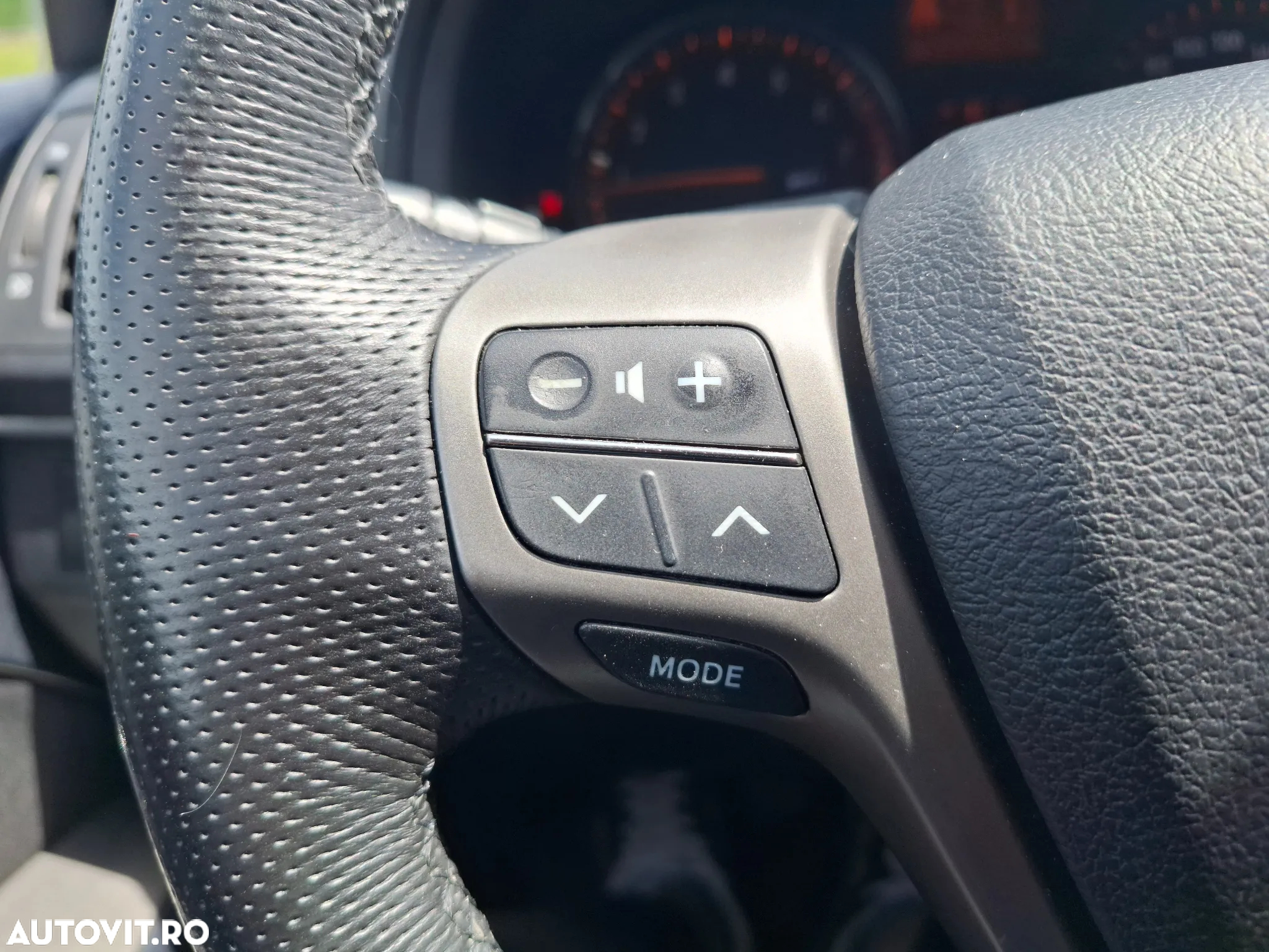 Toyota Avensis - 16