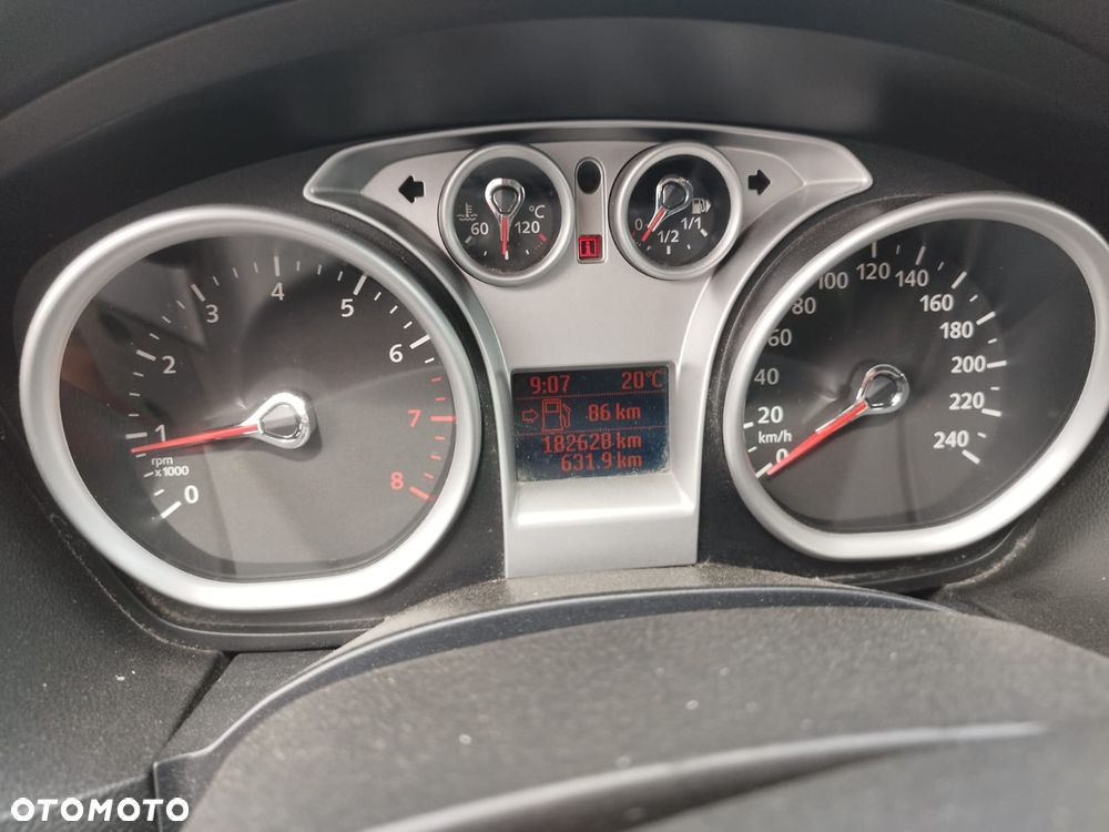 Ford Focus - 22