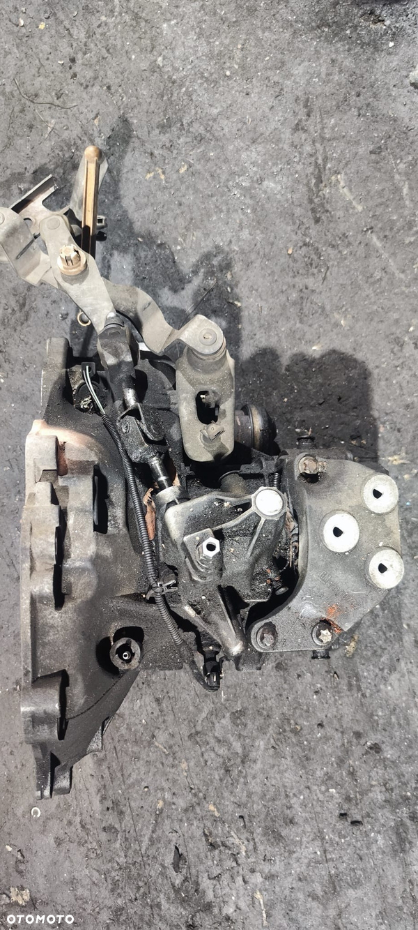 Skrzynia biegów Opel Corsa Meriva Combo 1.3 CDTI