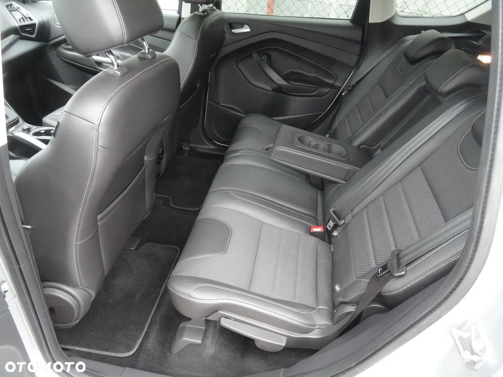 Ford Kuga 2.0 TDCi 4x4 Titanium - 17