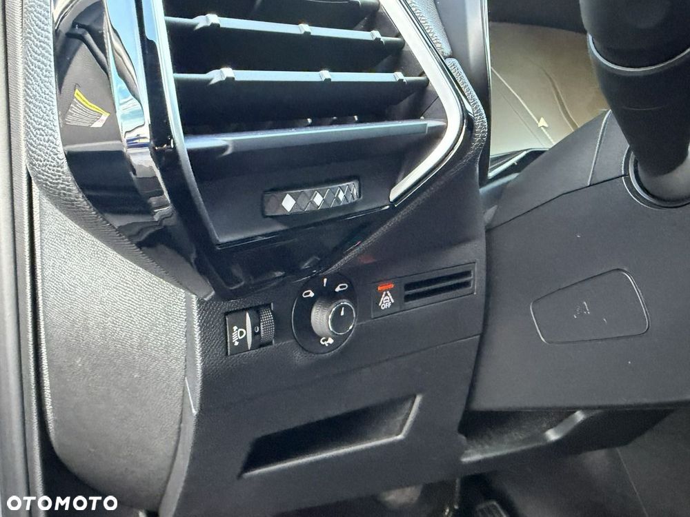 DS Automobiles DS 7 Crossback 1.6 PureTech Grand Chic - 38