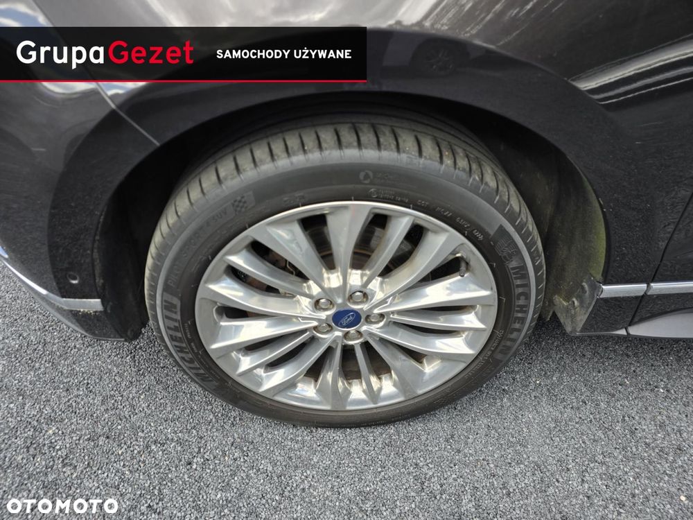 Ford Edge - 8