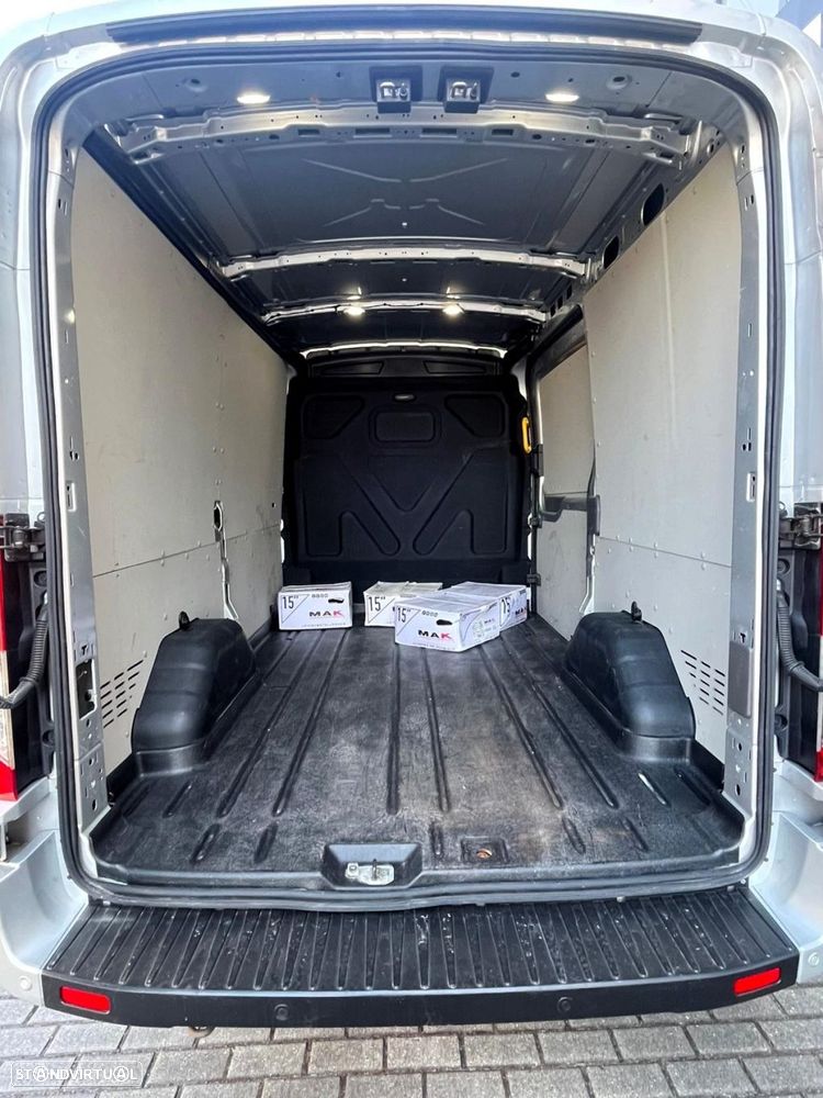 Ford Transit L2H2 2.0 TDCi Iva Dedutivel - 25