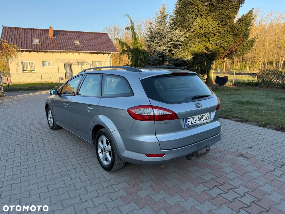 Ford Mondeo 1.8 TDCi Ghia - 9