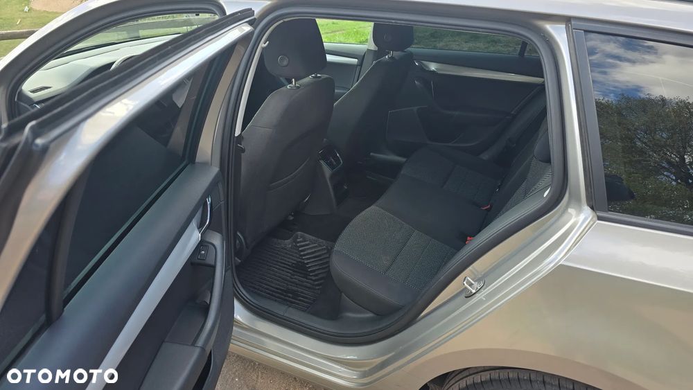 Skoda Octavia 1.4 TSI Ambition - 7