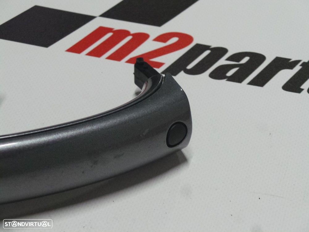 Punho da porta Esquerdo/Trás Seminovo/ Original VW TOUAREG (7LA, 7L6, 7L7) 7L683... - 2