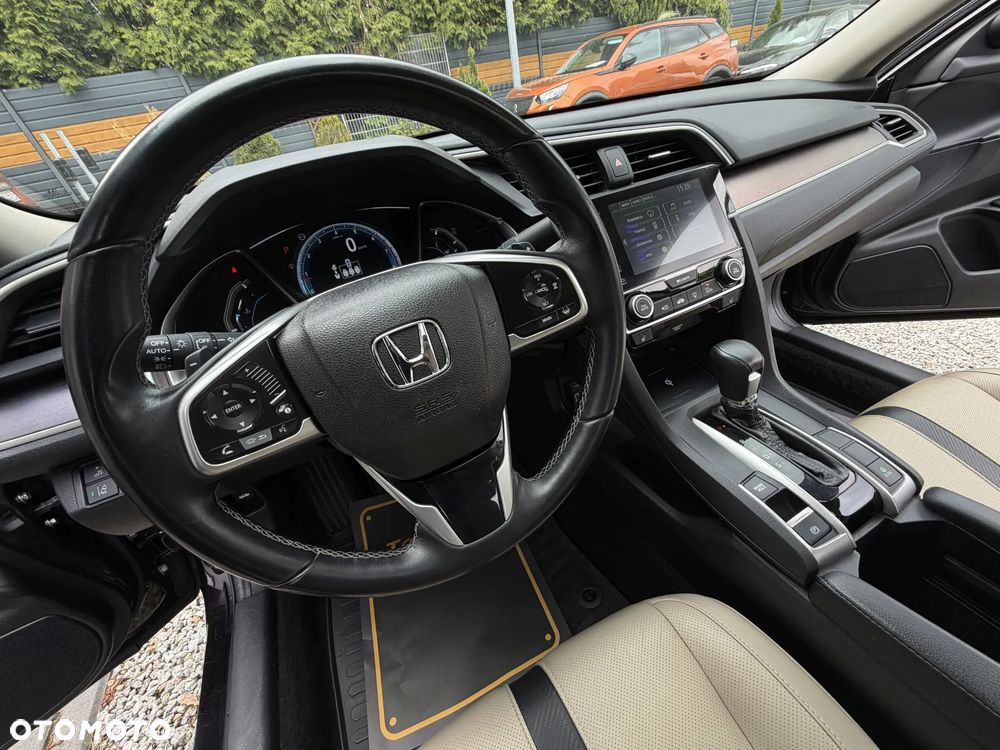 Honda Civic 1.5 i-VTEC Turbo CVT Executive - 29