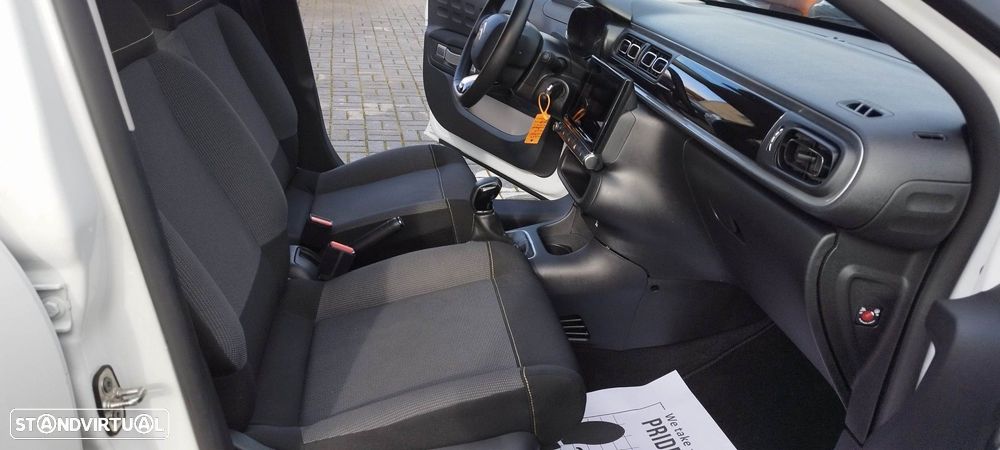 Citroën C3 1.2 PureTech Shine - 18