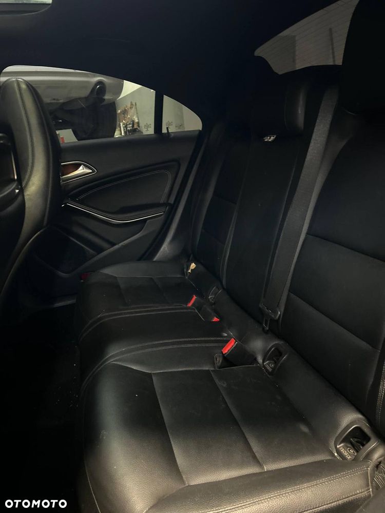 Mercedes-Benz CLA - 13
